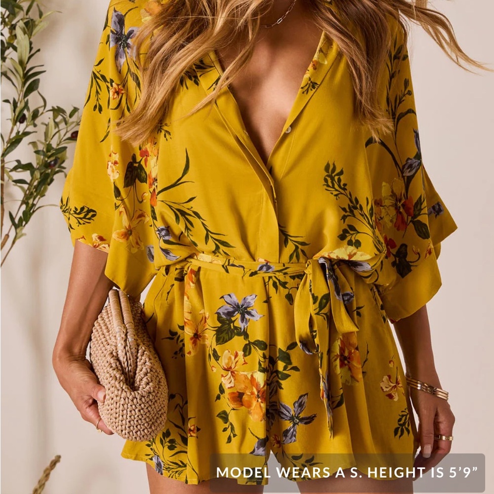 Vici Yellow Floral Blouse